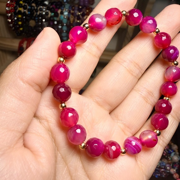 💗 Pink Agate Bracelet 💗 - Picture 2 of 3